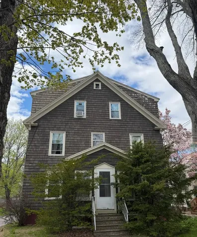 39 Rochester Street Westbrook ME 04092
