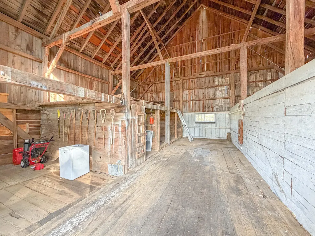 119 Memorial Highway North Yarmouth ME 04097
