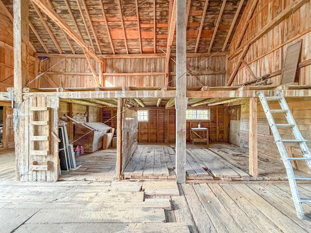 119 Memorial Highway North Yarmouth ME 04097