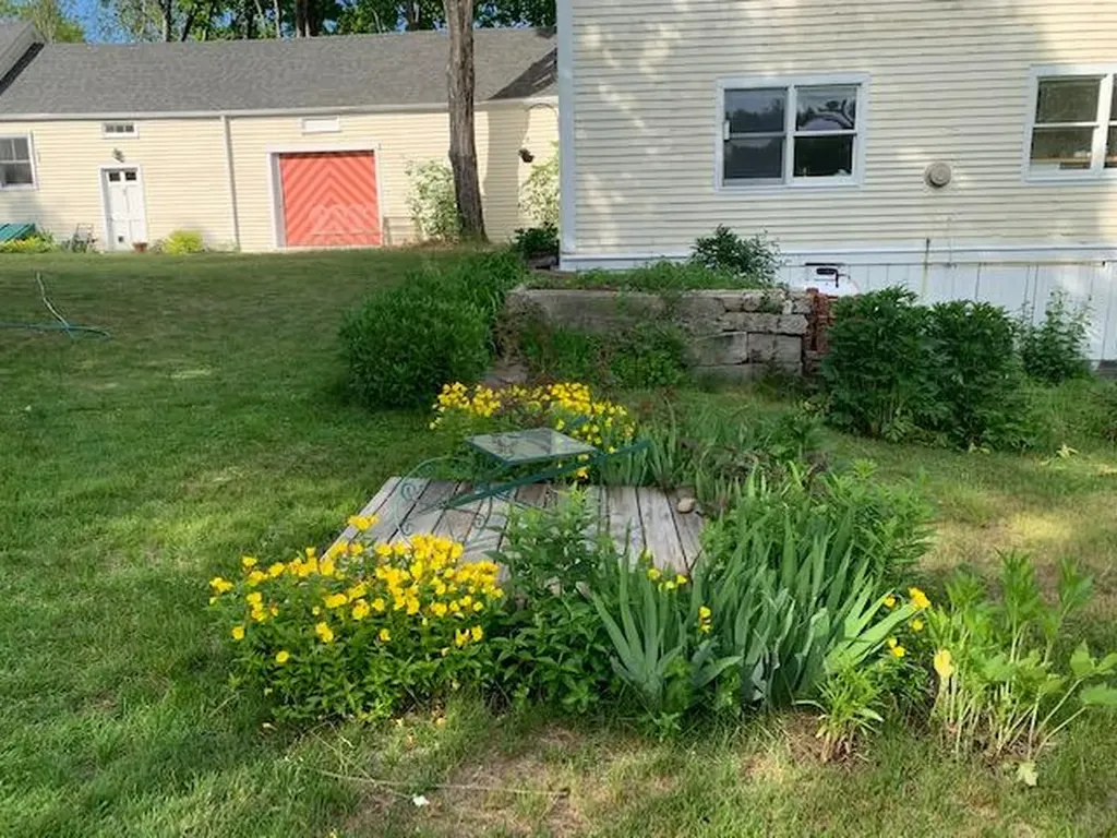 119 Memorial Highway North Yarmouth ME 04097