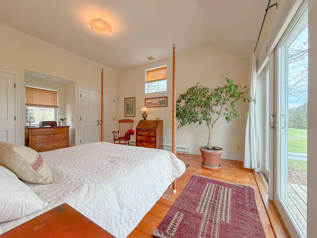 119 Memorial Highway North Yarmouth ME 04097