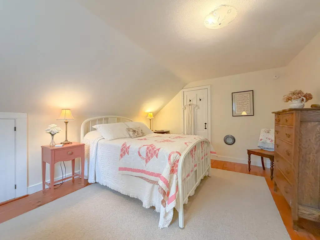 119 Memorial Highway North Yarmouth ME 04097