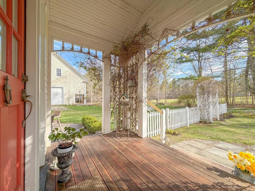 119 Memorial Highway North Yarmouth ME 04097