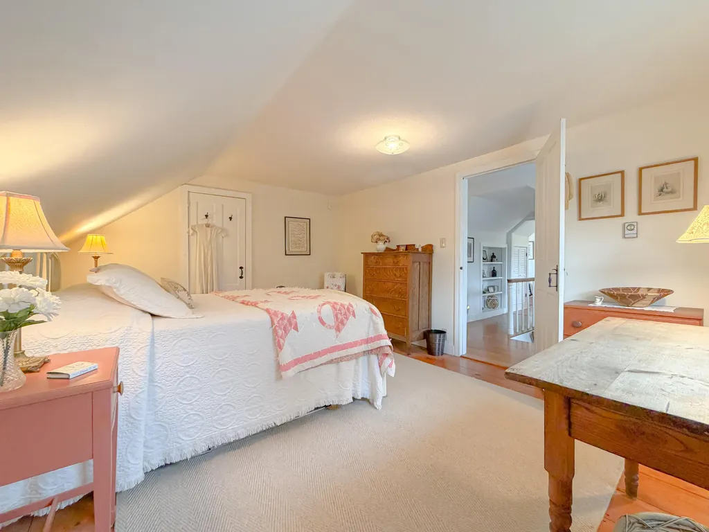 119 Memorial Highway North Yarmouth ME 04097