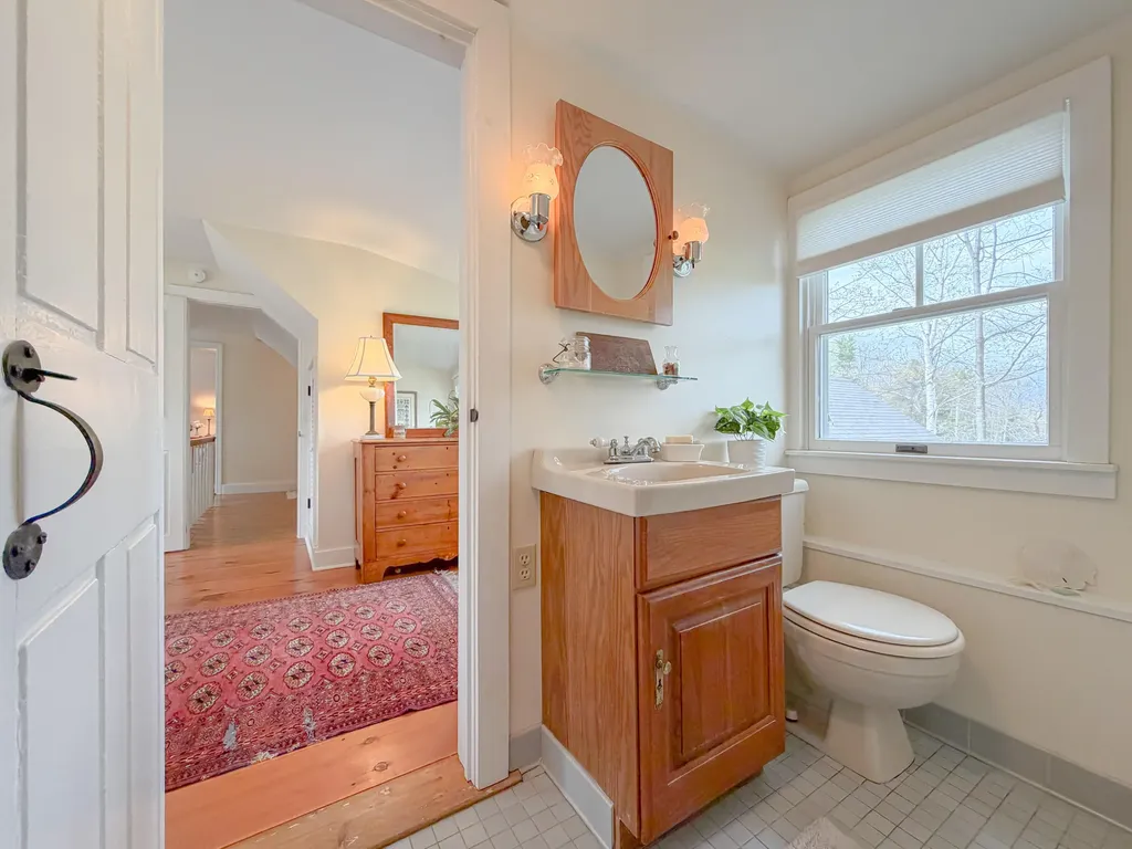 119 Memorial Highway North Yarmouth ME 04097