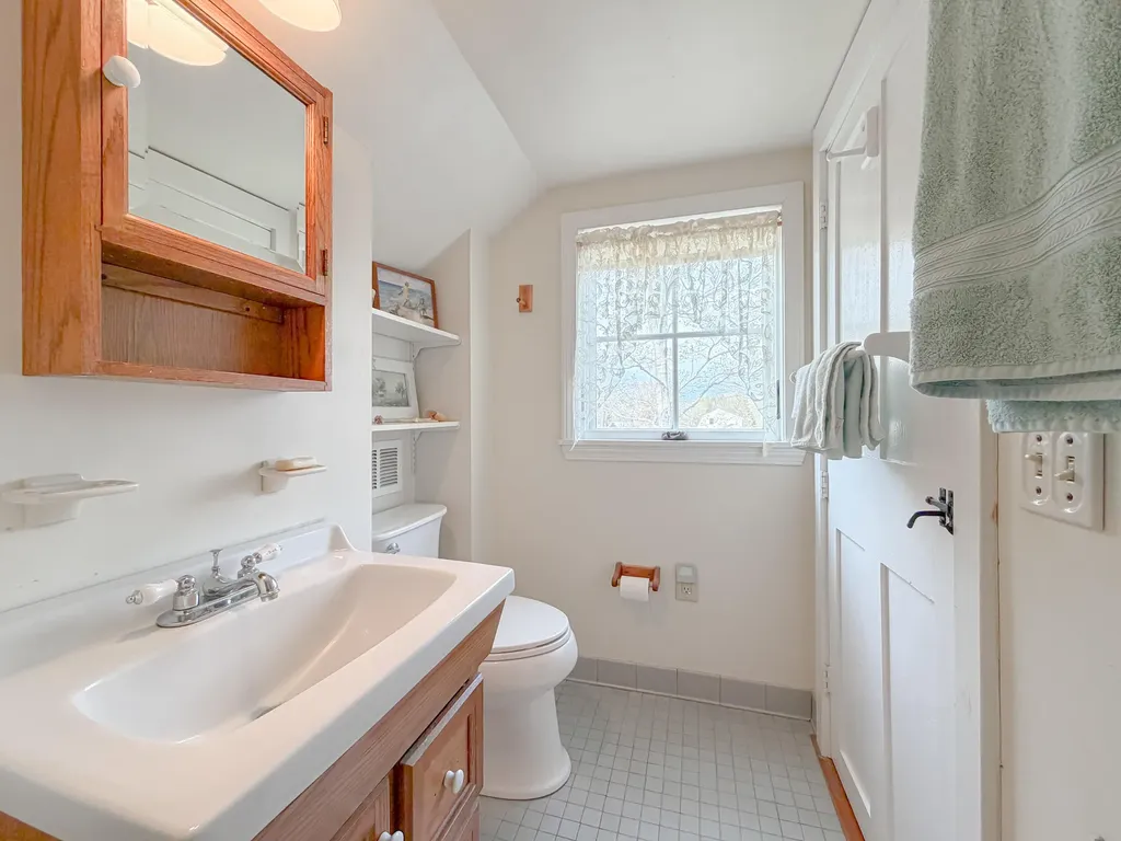 119 Memorial Highway North Yarmouth ME 04097