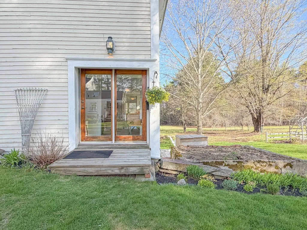 119 Memorial Highway North Yarmouth ME 04097
