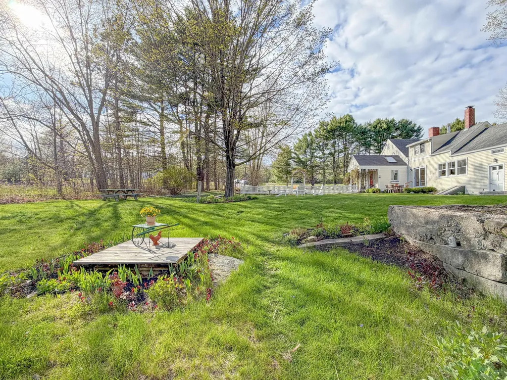 119 Memorial Highway North Yarmouth ME 04097