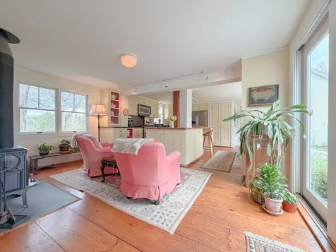 119 Memorial Highway North Yarmouth ME 04097