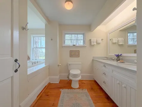 119 Memorial Highway North Yarmouth ME 04097