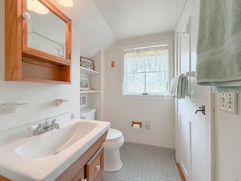 119 Memorial Highway North Yarmouth ME 04097