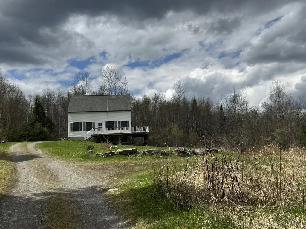 61 Pit Road Vassalboro ME 04989