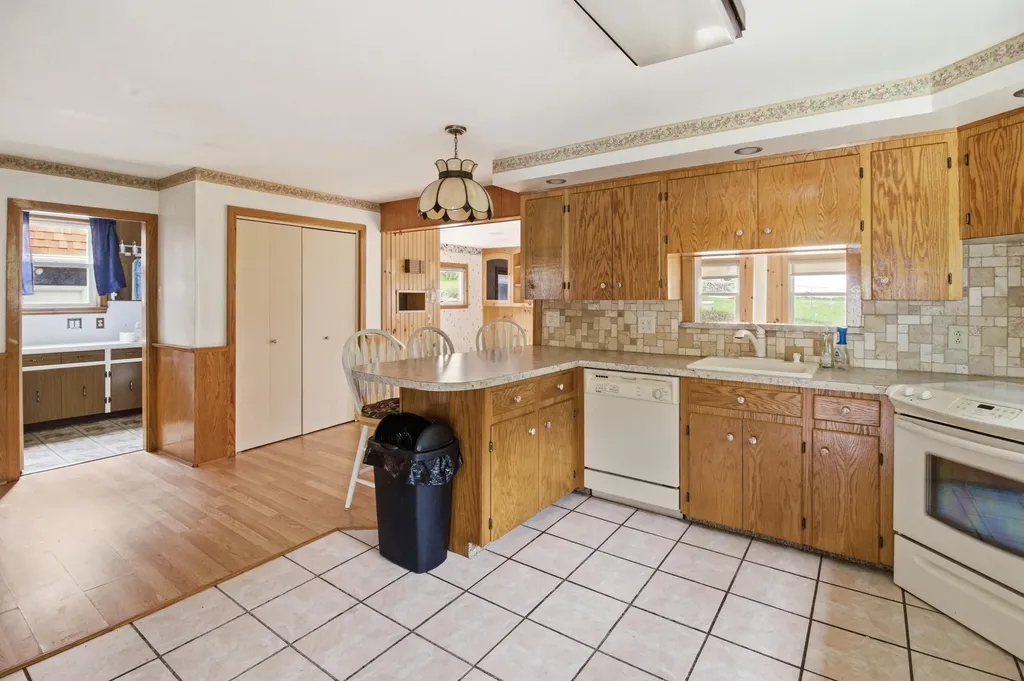5 Lynn Street Lewiston ME 04240