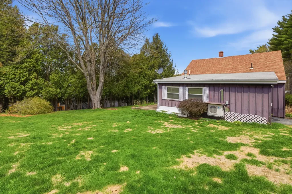 5 Lynn Street Lewiston ME 04240