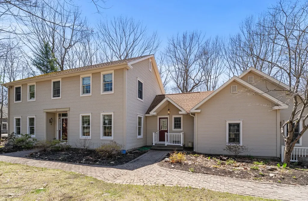 1005 Buck Hill Drive Veazie ME 04401
