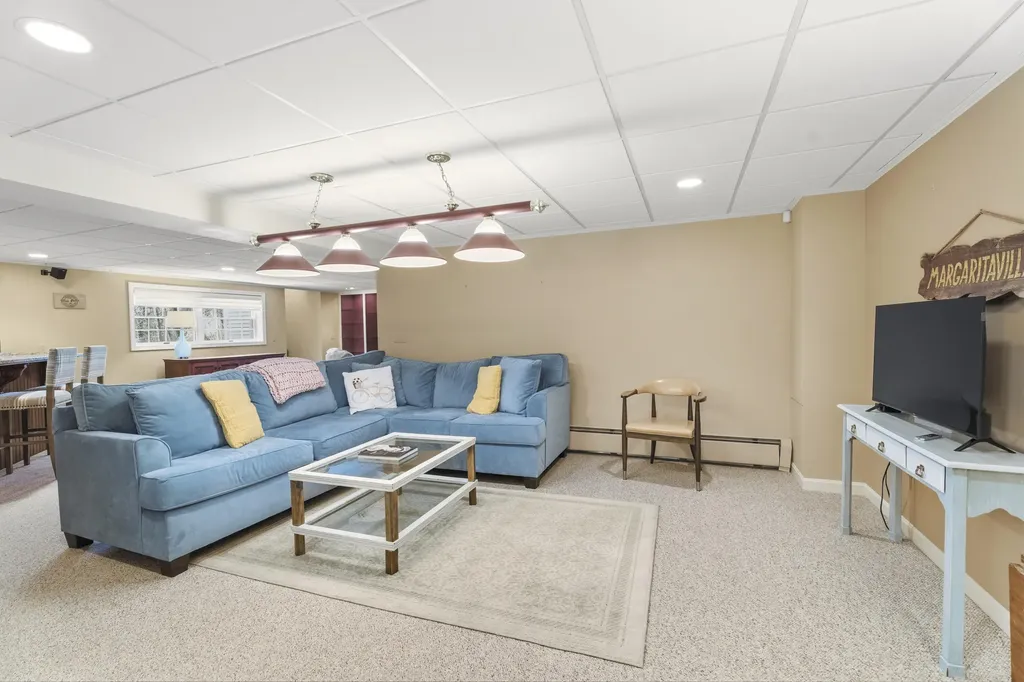 1005 Buck Hill Drive Veazie ME 04401