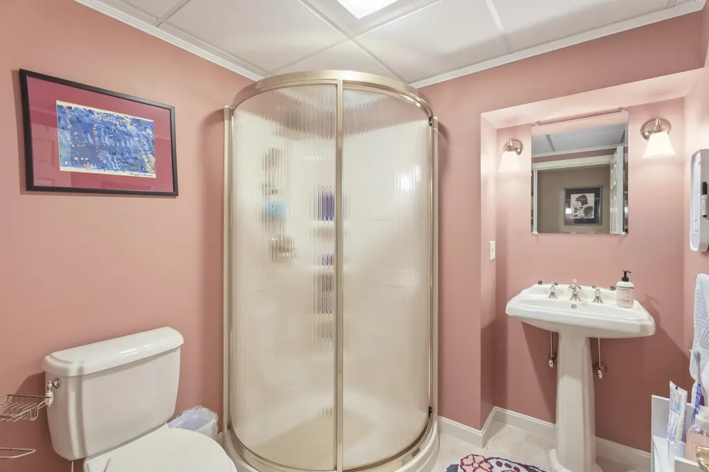 1005 Buck Hill Drive Veazie ME 04401