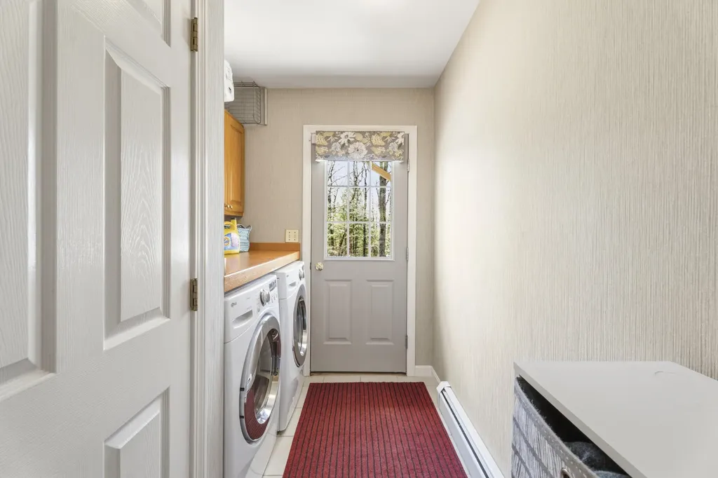 1005 Buck Hill Drive Veazie ME 04401