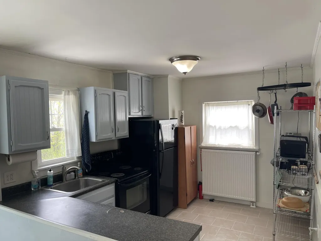 12 Grandview Avenue South Portland ME 04106