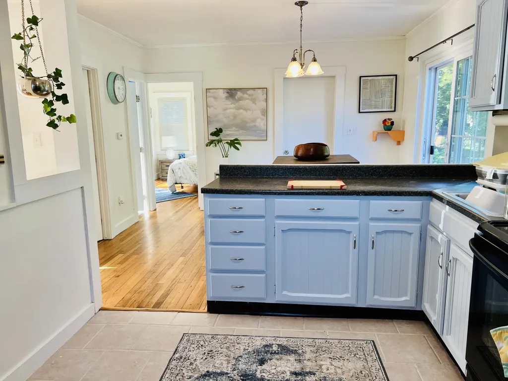 12 Grandview Avenue South Portland ME 04106
