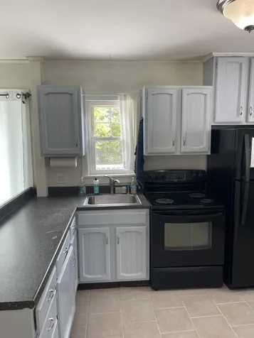 12 Grandview Avenue South Portland ME 04106