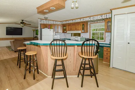 6 Donna Avenue Naples ME 04055