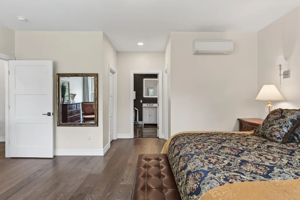 7 River Oaks Way Falmouth ME 04105