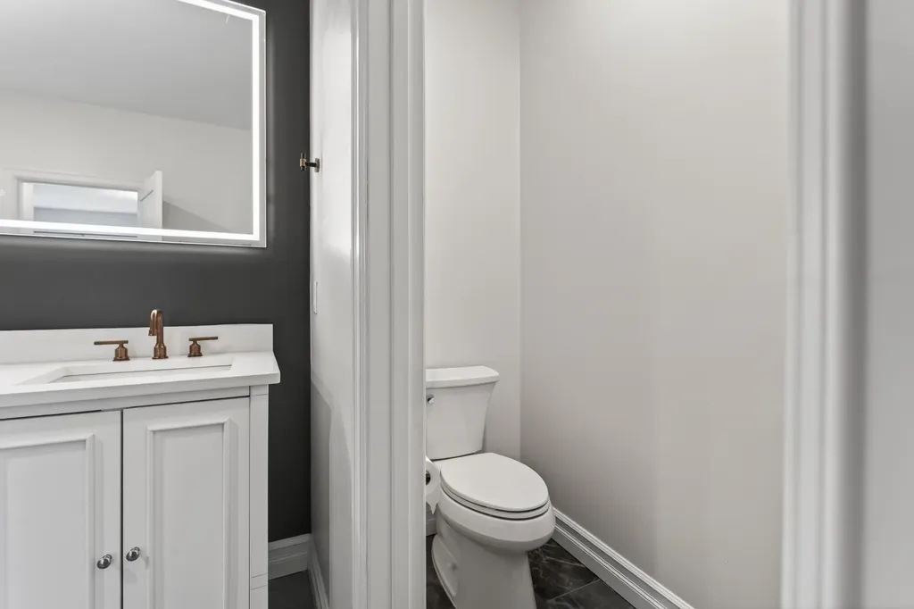 7 River Oaks Way Falmouth ME 04105