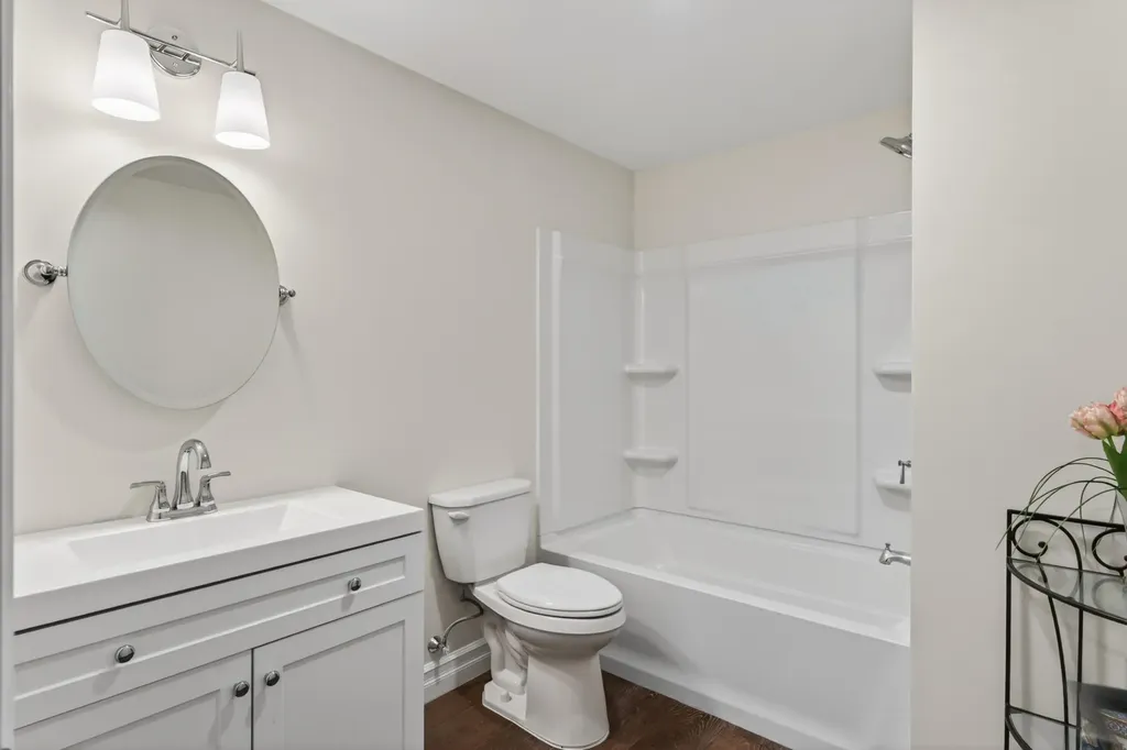7 River Oaks Way Falmouth ME 04105