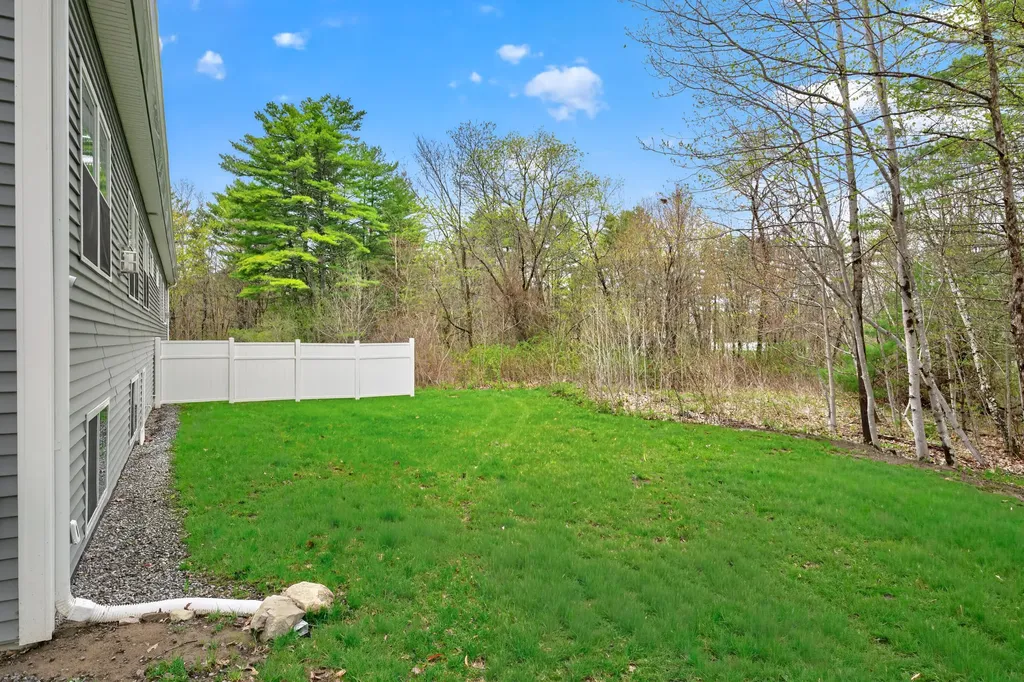 7 River Oaks Way Falmouth ME 04105
