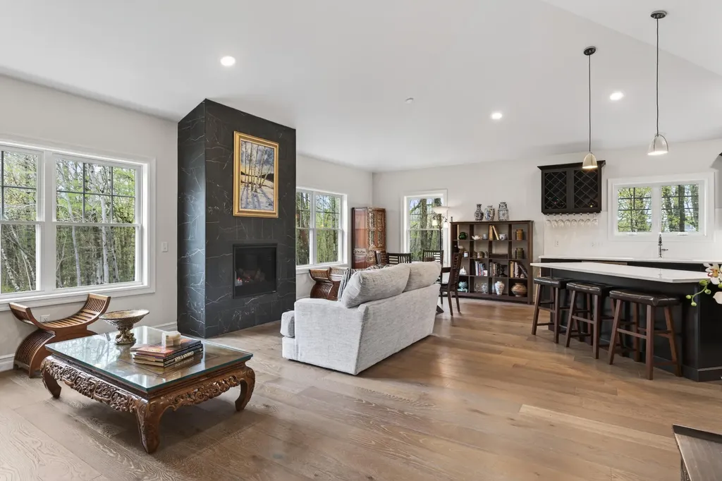 7 River Oaks Way Falmouth ME 04105
