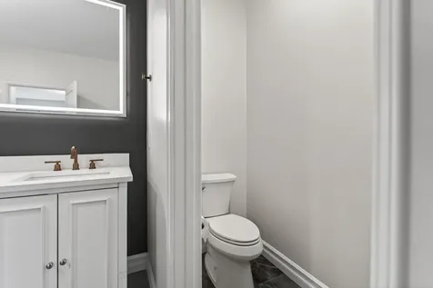 7 River Oaks Way Falmouth ME 04105