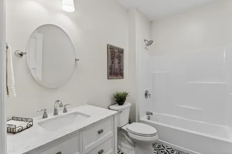 7 River Oaks Way Falmouth ME 04105