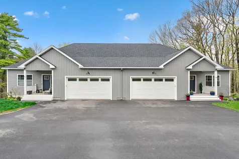 7 River Oaks Way Falmouth ME 04105
