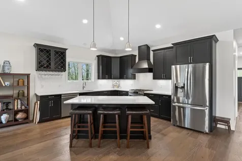 7 River Oaks Way Falmouth ME 04105
