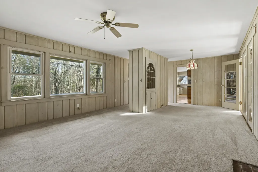 447 Wiscasset Road Boothbay ME 04537
