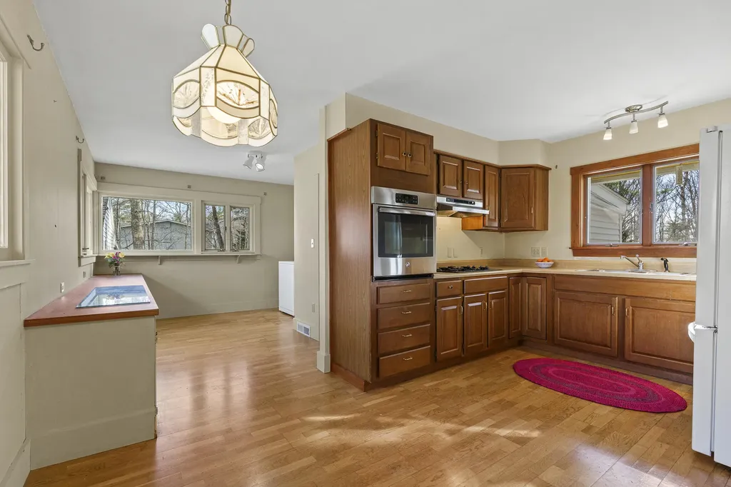 447 Wiscasset Road Boothbay ME 04537
