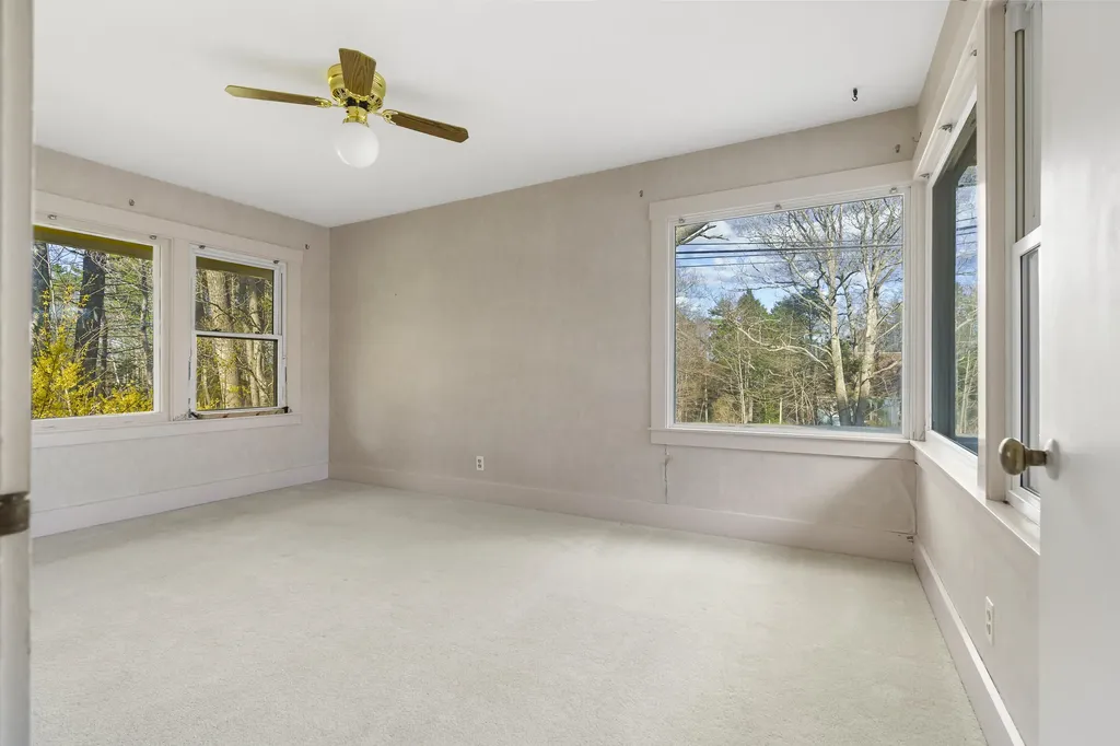 447 Wiscasset Road Boothbay ME 04537