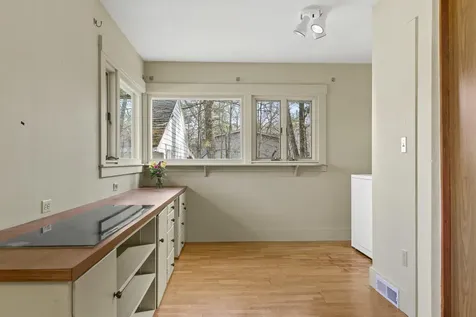 447 Wiscasset Road Boothbay ME 04537