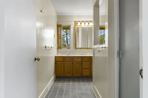 447 Wiscasset Road Boothbay ME 04537