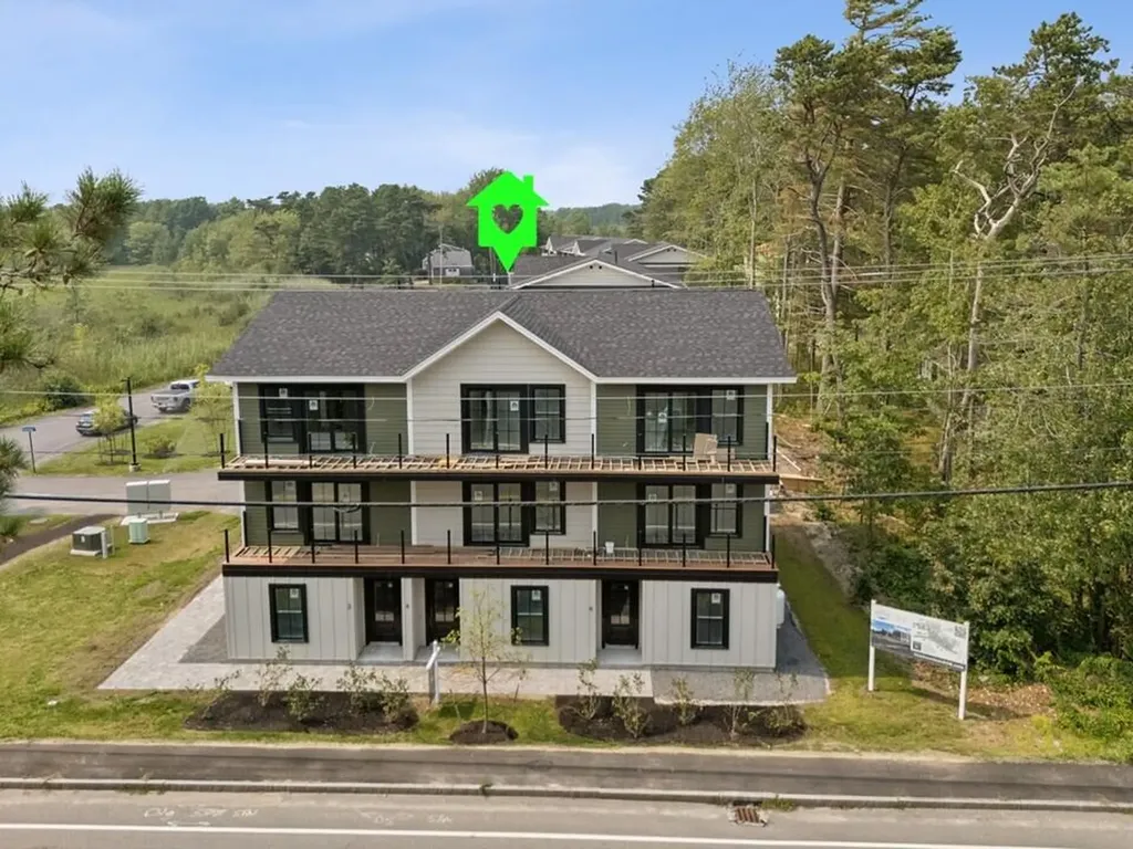 24 Salt Point Drive Old Orchard Beach ME 04064