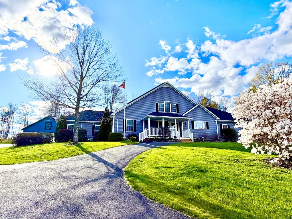 1 Deer Hill Lane Hampden ME 04444