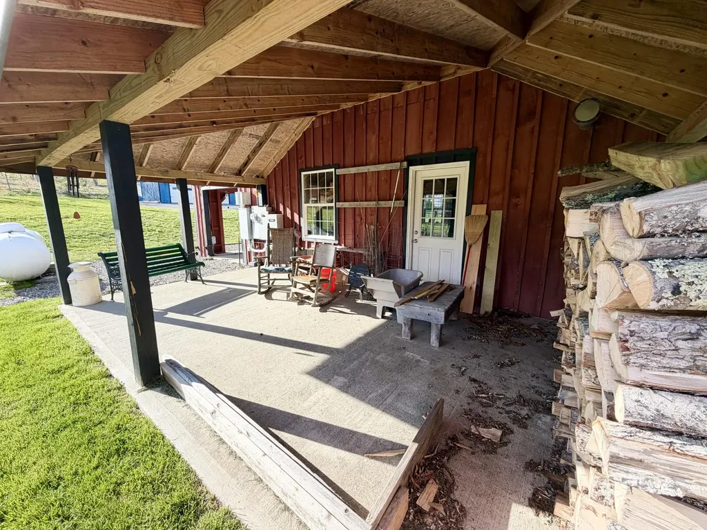 1 Deer Hill Lane Hampden ME 04444