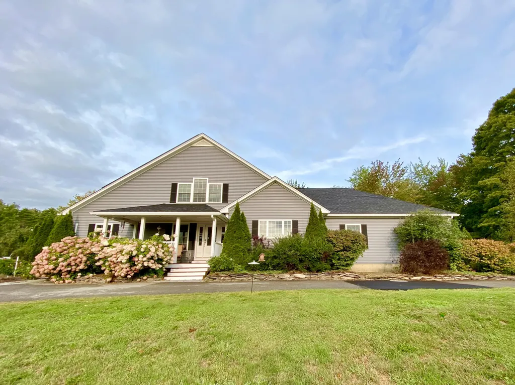 1 Deer Hill Lane Hampden ME 04444