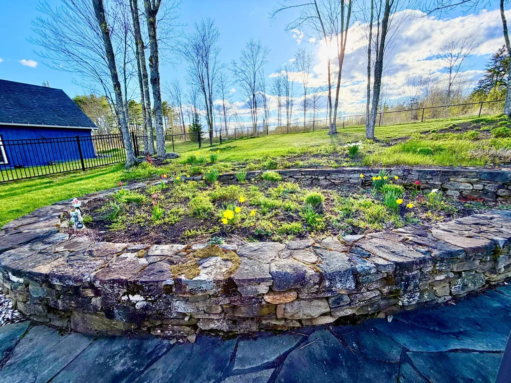 1 Deer Hill Lane Hampden ME 04444