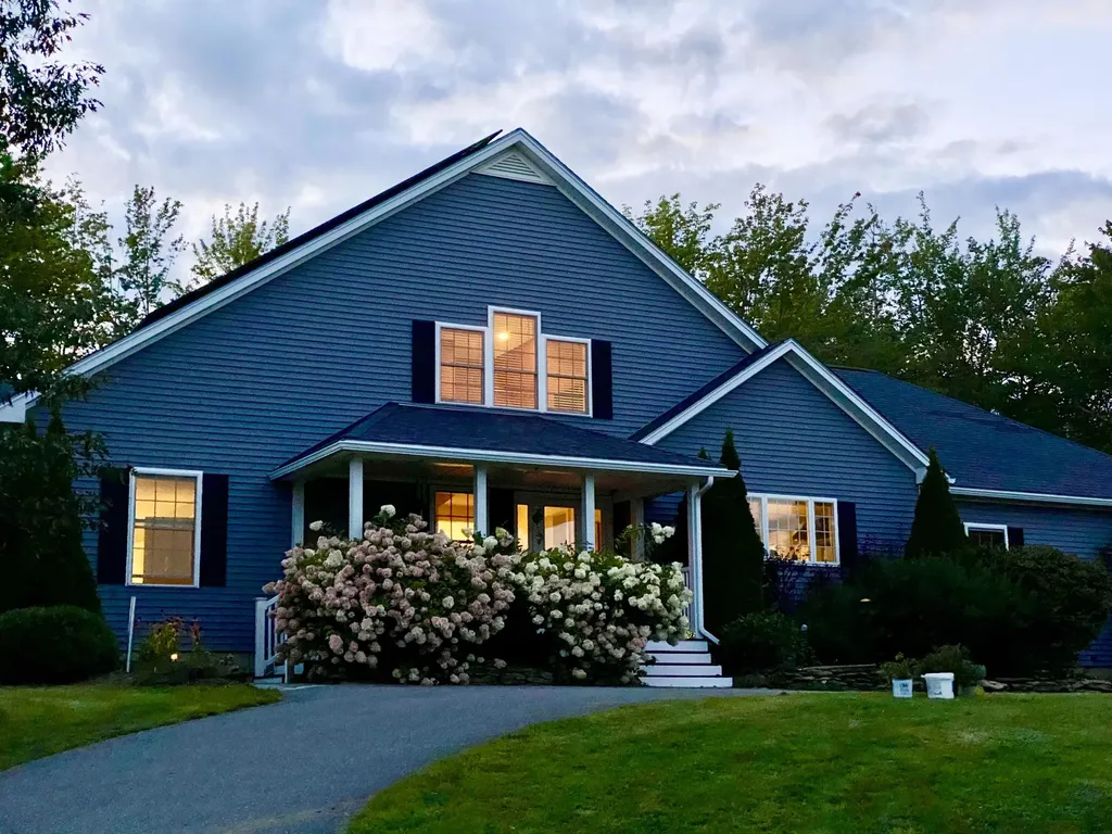 1 Deer Hill Lane Hampden ME 04444