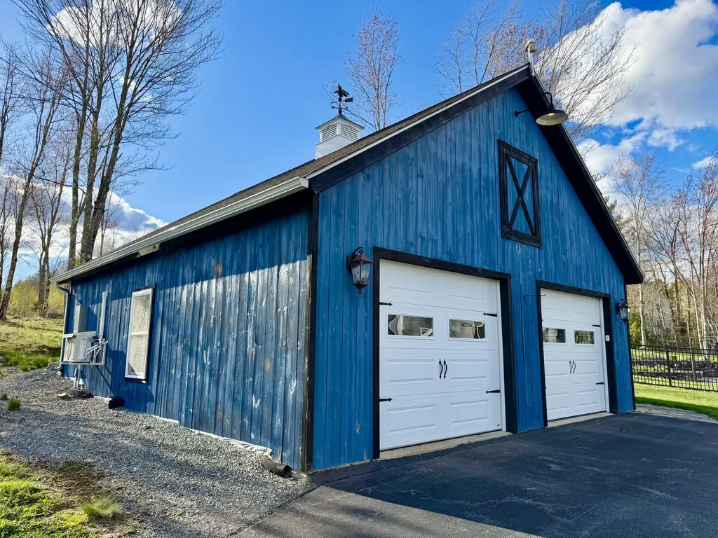 1 Deer Hill Lane Hampden ME 04444