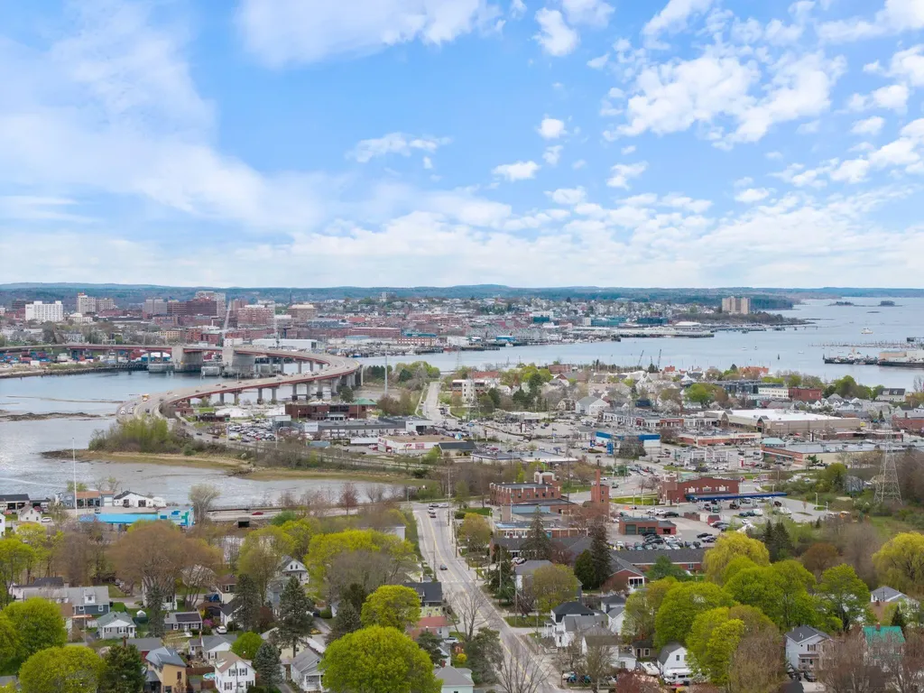 152 Anthoine Street South Portland ME 04106