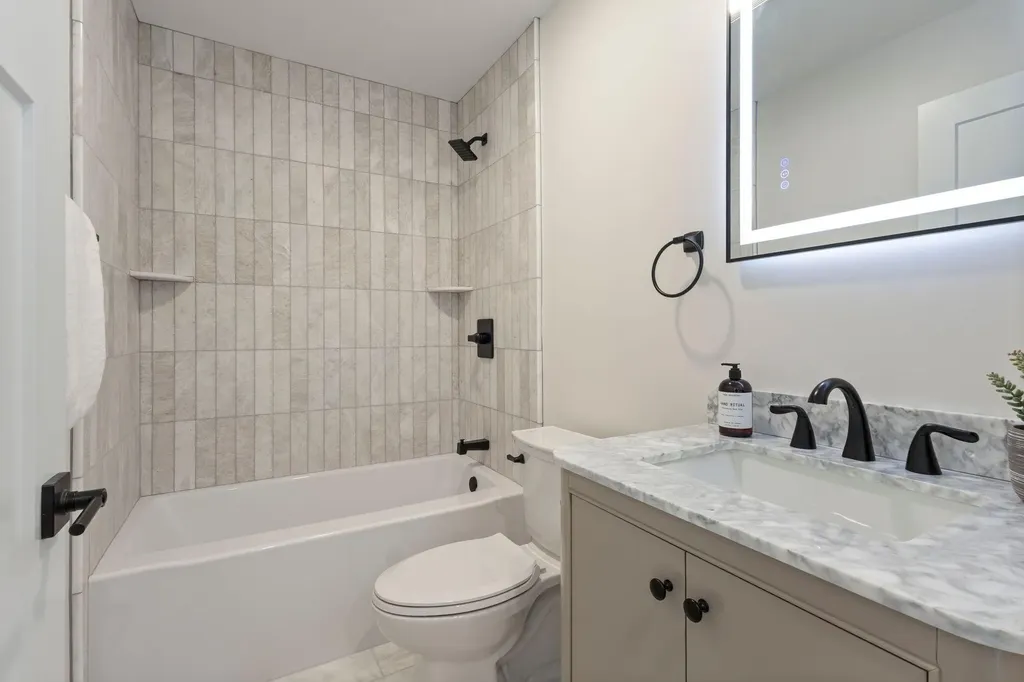 152 Anthoine Street South Portland ME 04106