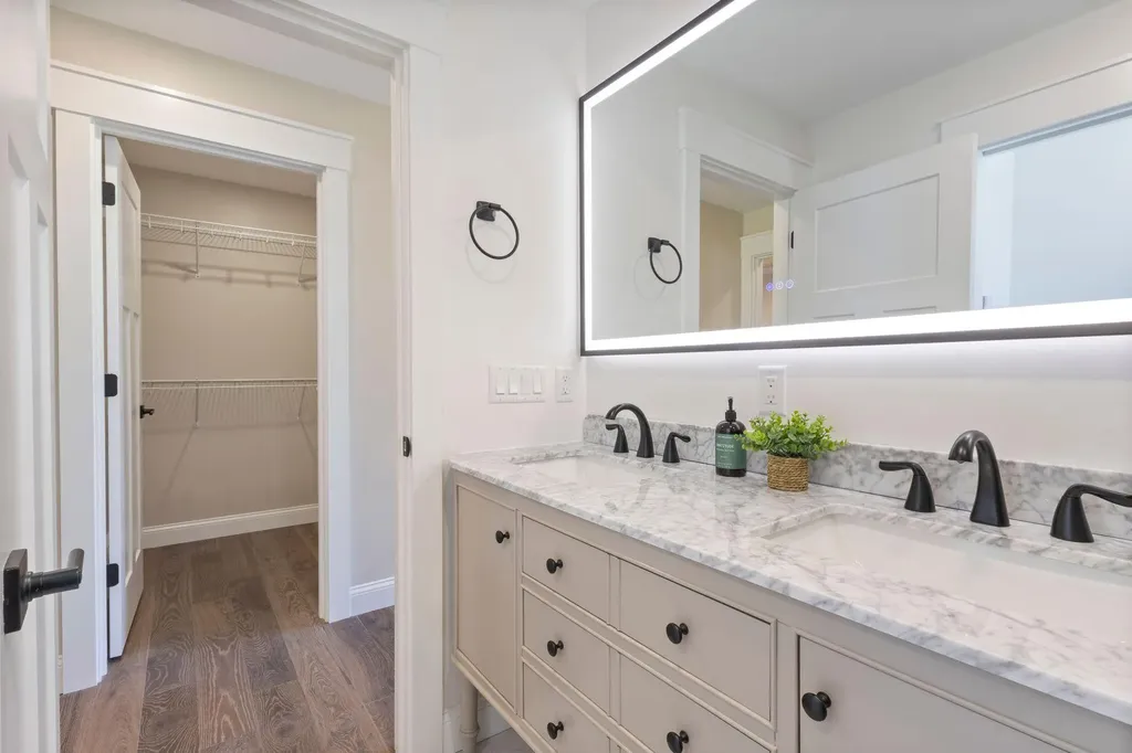 152 Anthoine Street South Portland ME 04106